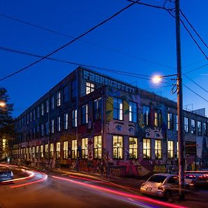 Fabrika Hostel & Suites